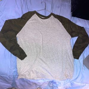 Xl Old navy LSLEEVE SHIRT